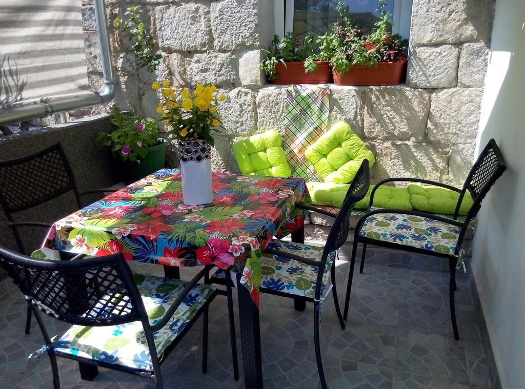 Apartments Jasminka Solin Exterior foto
